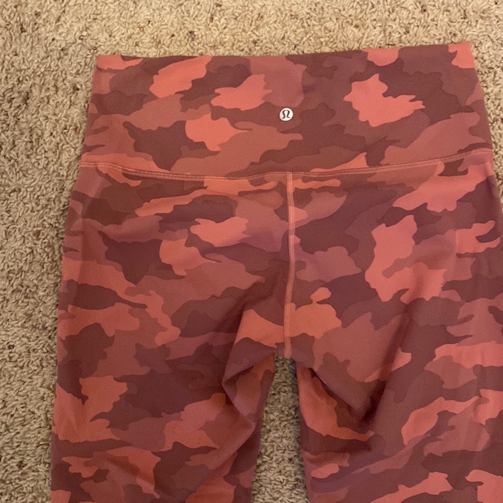 Lululemon Wonder Train HR Tight 28”